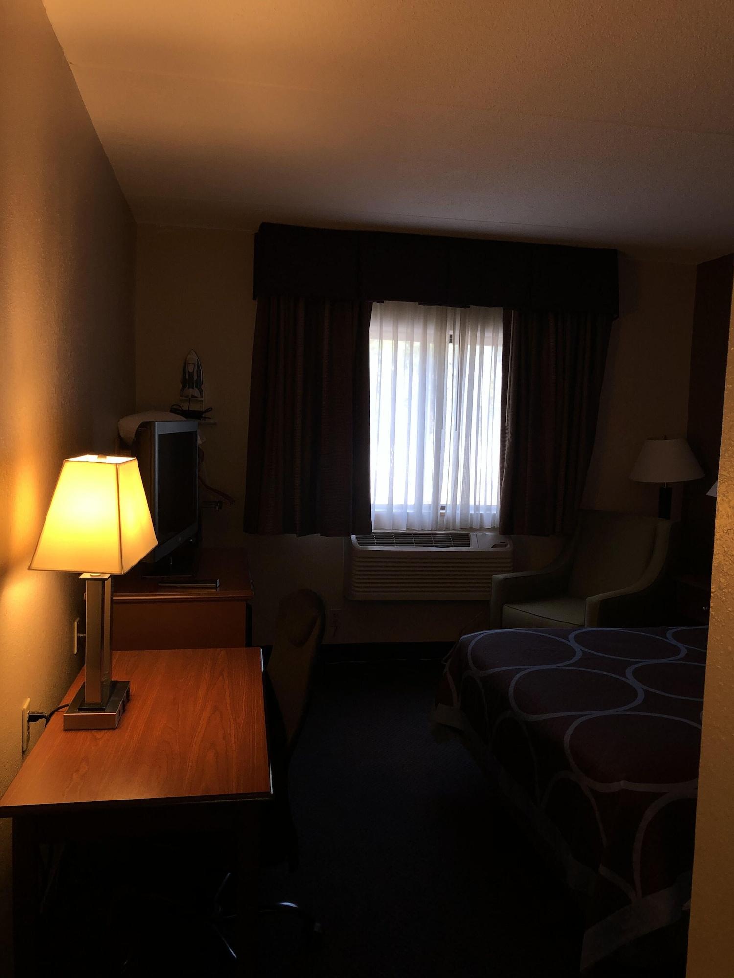 Super 8 By Wyndham Manchester Airport Eksteriør bilde